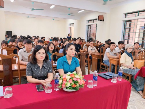 Hội nghị tuyên truyền, phổ biến thông tin cho lao động có ý định đi làm việc ở nước ngoài